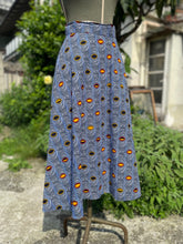 Carica l'immagine nel visualizzatore di Gallery, Gonna Madrina in Occhio del mio Rivale Blu