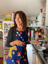 Carica l'immagine nel visualizzatore di Gallery, Grembiule da cucina in Famille Wax Blu Navy