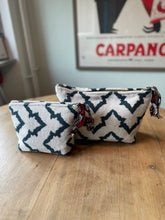 Carica l'immagine nel visualizzatore di Gallery, Pochette Poochie Cime Tempestose