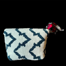 Carica l'immagine nel visualizzatore di Gallery, Pochette Poochie Cime Tempestose