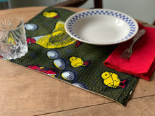 Carica l'immagine nel visualizzatore di Gallery, Set tovagliette Bamako Lunch in Famille wax