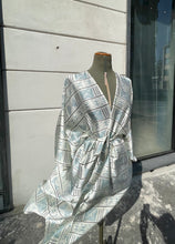 Carica l'immagine nel visualizzatore di Gallery, Plandra in Bogolan White