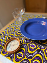 Carica l'immagine nel visualizzatore di Gallery, Set tovagliette Bamako Lunch in Occhio del mio rivale purple yellow