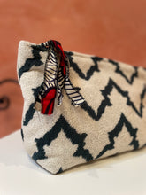 Carica l'immagine nel visualizzatore di Gallery, Pochette Poochie Cime Tempestose