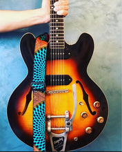 Carica l'immagine nel visualizzatore di Gallery, TRACOLLA CHITARRA JIMI