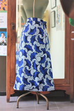 Carica l'immagine nel visualizzatore di Gallery, Gonna Parej in Fleurs de Mariage blue Wax