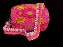 Carica l'immagine nel visualizzatore di Gallery, Bonny Bag Big Prisma Fucsia NEW!!!