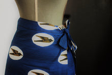Carica l'immagine nel visualizzatore di Gallery, Gonna Parej in Rondini Wax
