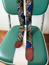 Carica l'immagine nel visualizzatore di Gallery, TRACOLLA CHITARRA JIMI TRAMAWAX
