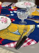 Carica l&#39;immagine nel visualizzatore di Gallery, Set tovagliette Bamako Lunch in Famille Navy wax
